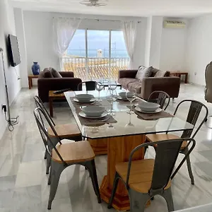 puerto-banus-duplex-centric-waterfront-3-bedroom.1costadelsol.com/